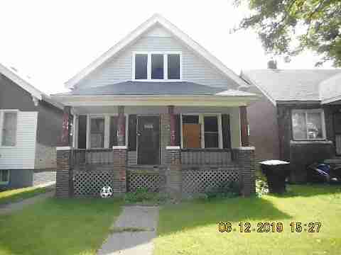 4703 Drexel (1)_m.jpg